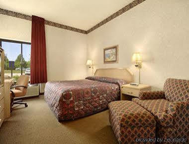 เบย์มอนต์ บาย วินด์แฮม ลอว์เรนซ์ Hotel ภายนอก รูปภาพ